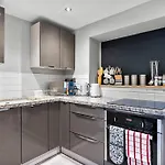 The Jane Austin - 2 Bed In Tatil Evi *