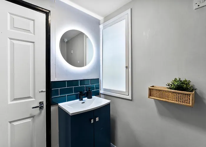 The Jane Austin - 2 Bed In *