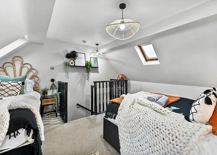 The Jane Austin - 2 Bed In * Γουίτμπι