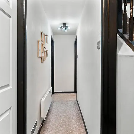 Elegant In Centre - Sleeps 5