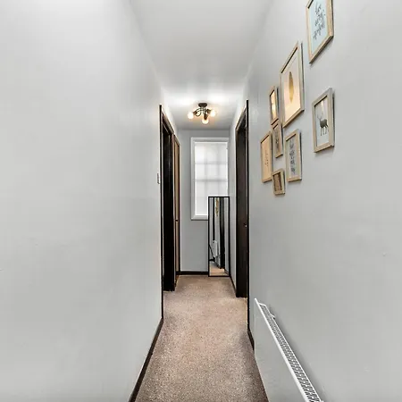 Elegant In Centre - Sleeps 5
